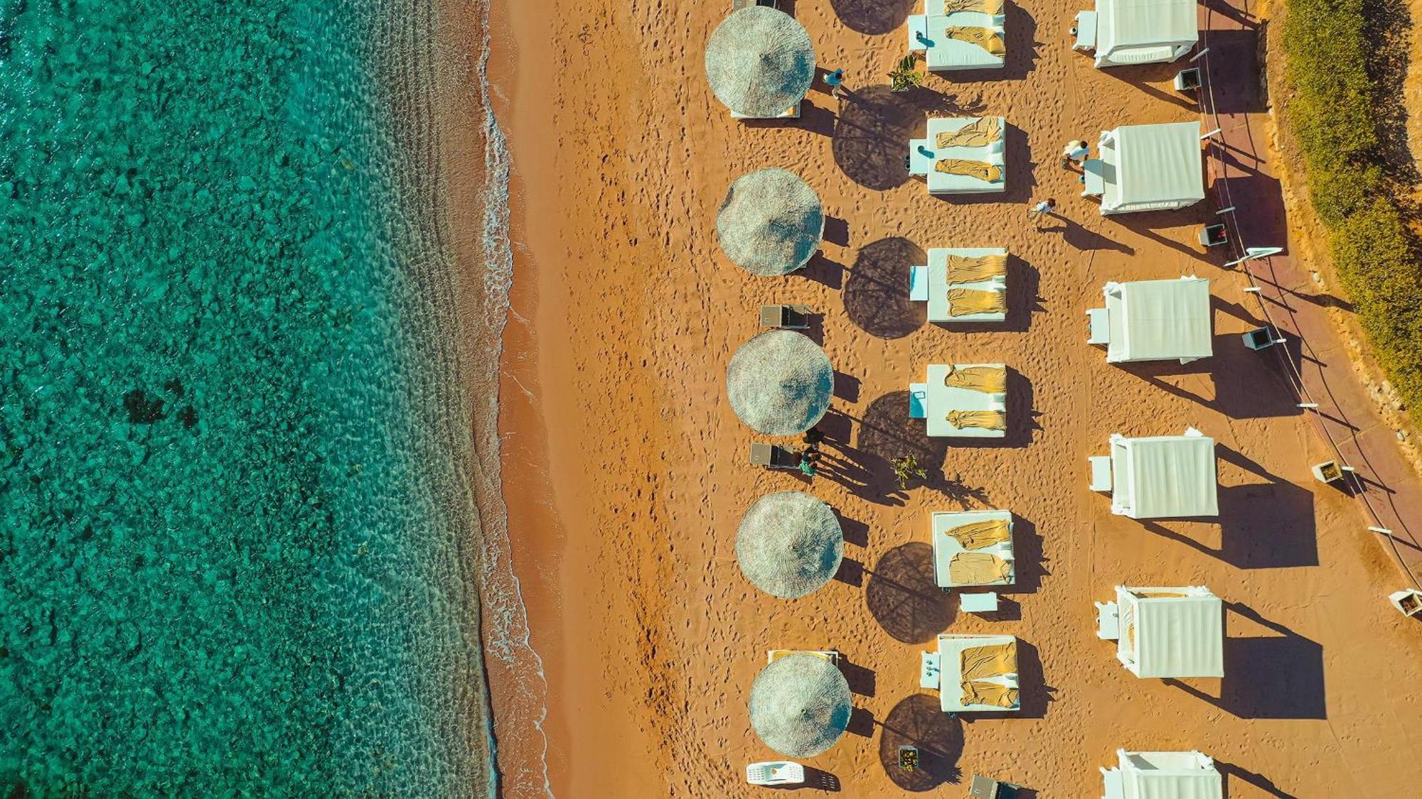 Domina Coral Bay Resort, Diving , Spa & Casino شرم الشيخ المظهر الخارجي الصورة Aerial view of the beach
